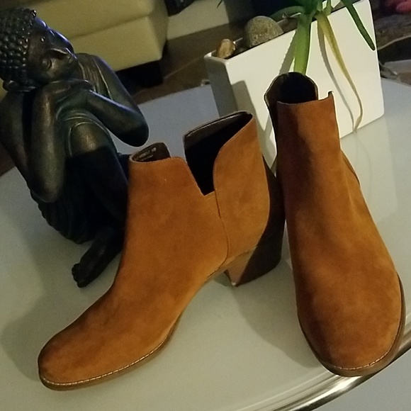 abbot bootie cole haan